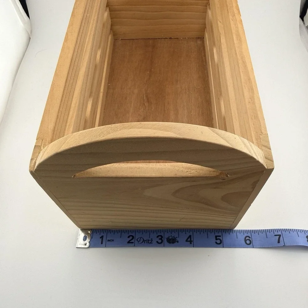 N/A wooden container
